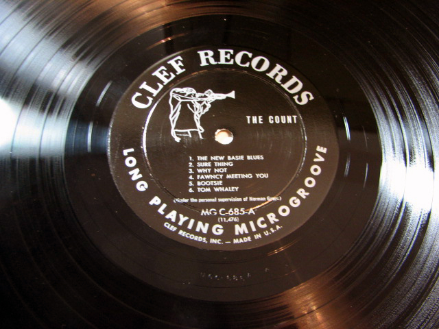 ���[�x����