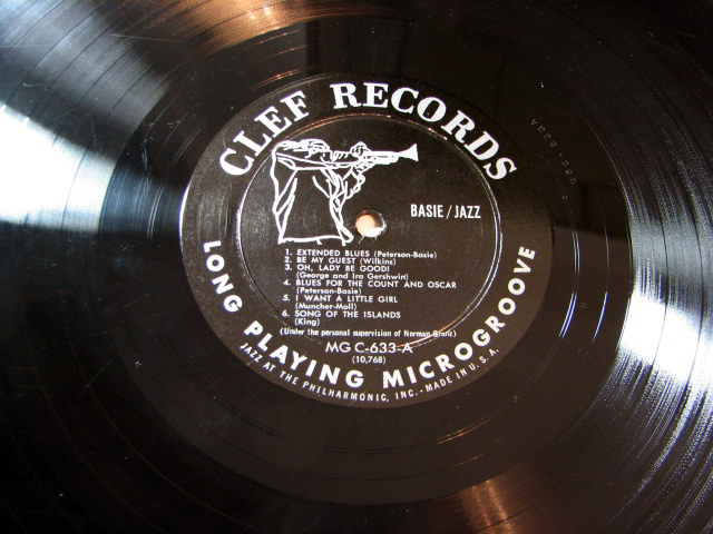 ���[�x����